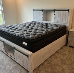 Latex Memory Foam Hybrid Mattresses and Boxspring Queen
