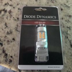 Single Diode Dynamics 3157 HP24 LED Bulbs Turn Signal Switchback White / Amber
