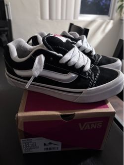 Knu skool vans size 5.0 boys