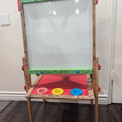 Children's art easel