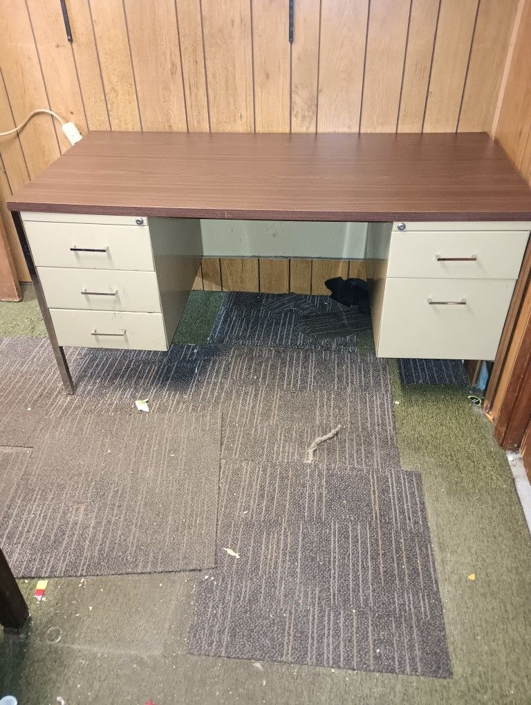 Office Desks