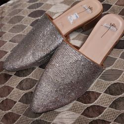 GU Bisou Bisou Rhinestone Clogs size 8