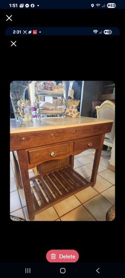 MARBLED WOOD  BUTCHER  BLOCK
