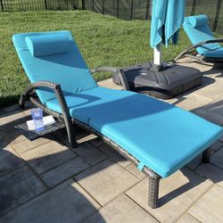 Chaise Lounge Chairs Outdoor Set of 2, Comfy Outside Wicker Patio Pool Lounge Chair w/ 5 Adjustable Back Angle, Cup Holder, Thicken Cushion
