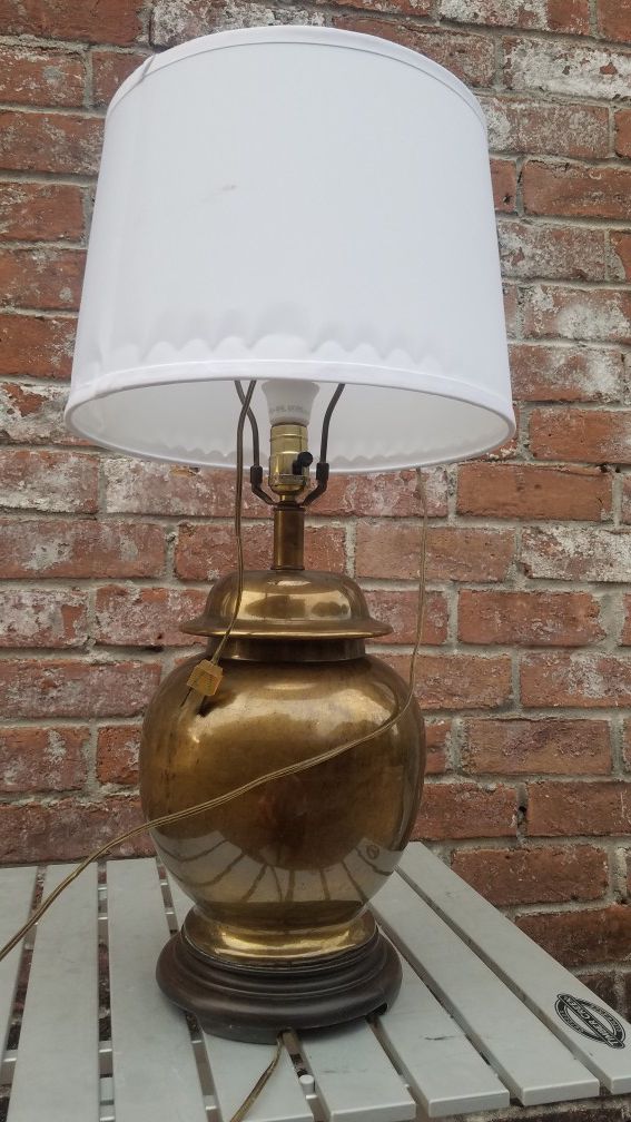 VINTAGE REAL BRONZE LAMP