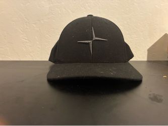 Selling hats 4$ each