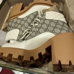 Original Gucci boots 