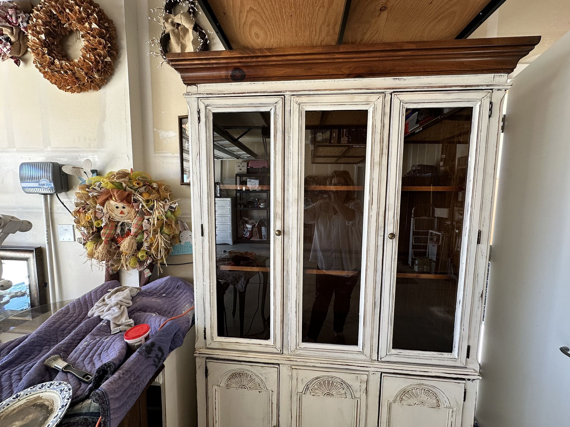 Farmhouse, French country Hutch