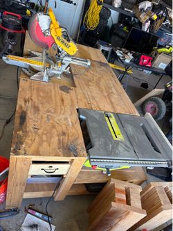 Workbench with table saw