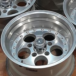 SET  OF RIMS  FOR CHEVY  TRUCK