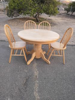 Dining Table and 4 Chairs