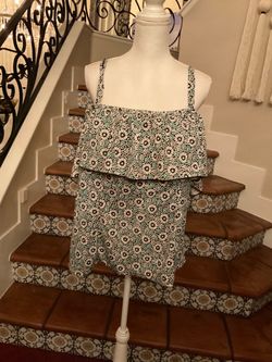 Fit 4 U, Green and white floral print off the shoulder top with ruffle detail swimwear top . Size 24W