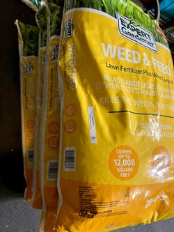 Weed and Feed 31.2. Lbs  bag