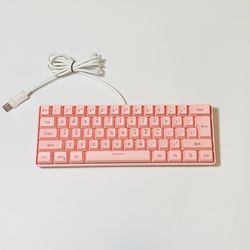 Snpurdiri V700 61 Key RGB Streamer Gaming Keyboard Wired USB Pink TESTED