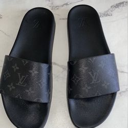Louis Vuitton Black Slides / Men’s Size 11