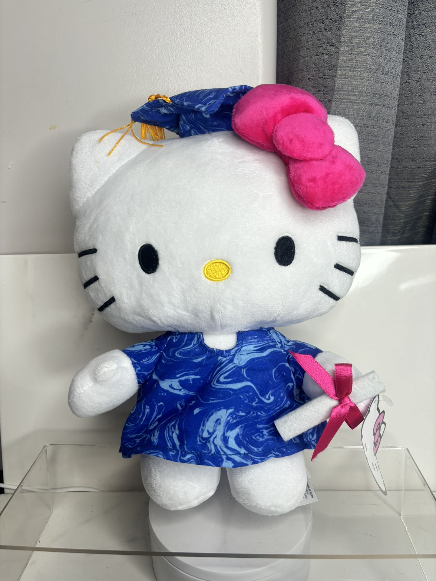 Hello Kitty Grad Plushie 