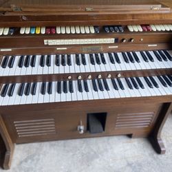 Vintage Working Electric Organ 