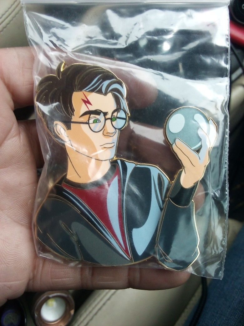 Harry Potter collectible Pendant 30 Ea Now