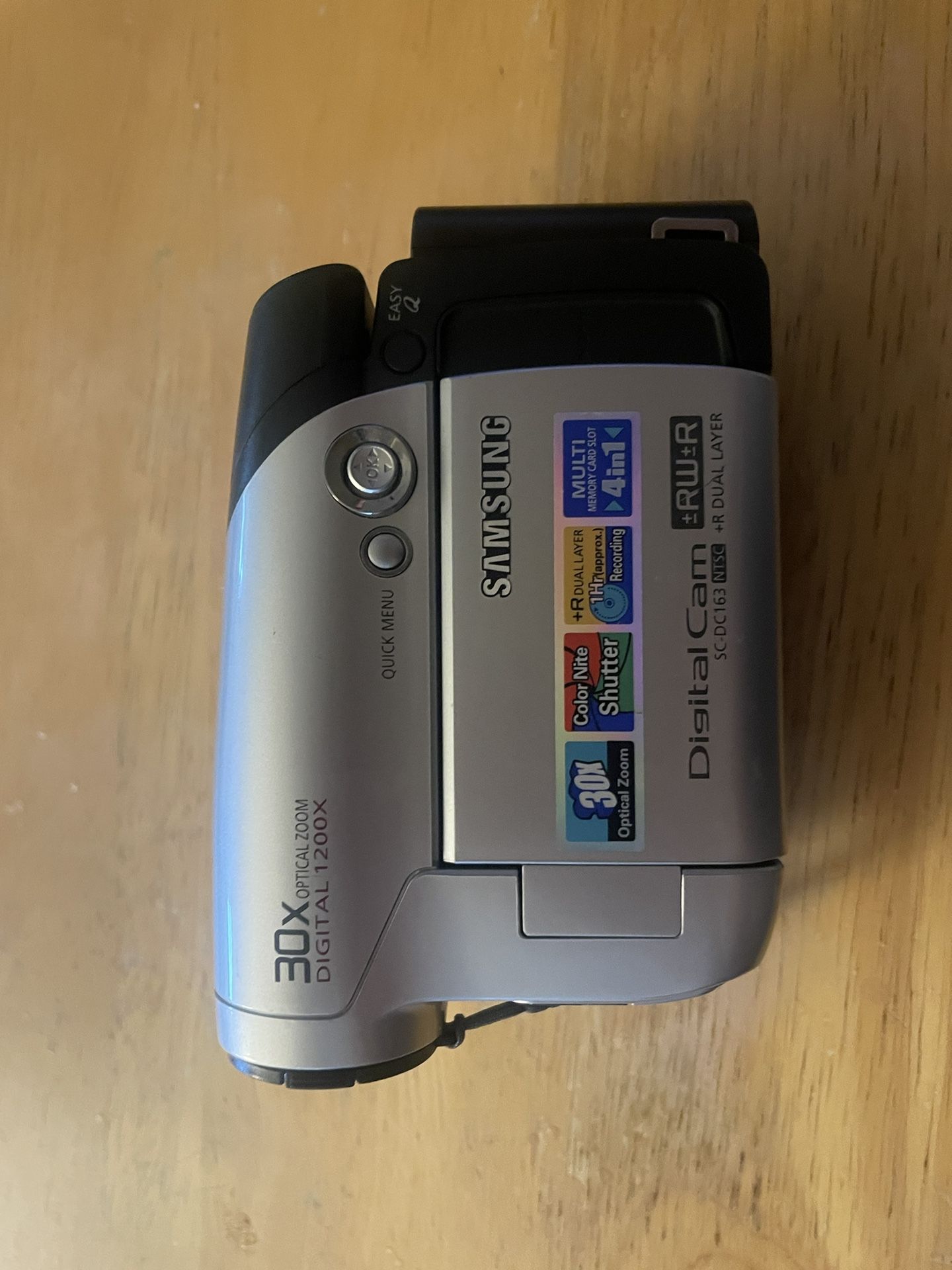 Samsung Se – Dc163 Dvd Camcorder! Been Taking Care Of!