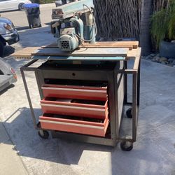 DEWALT TABLE SAW. Plus Toolbox