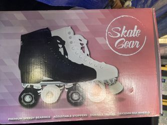 Scatter Quad Skates