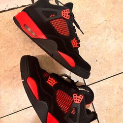 Jordan 4 Red Thunder 