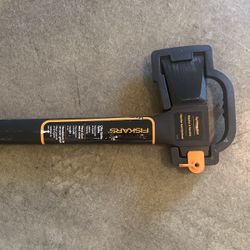 FISKARS CHOPPING AXE 