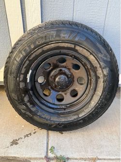 Tire 225/75R15
