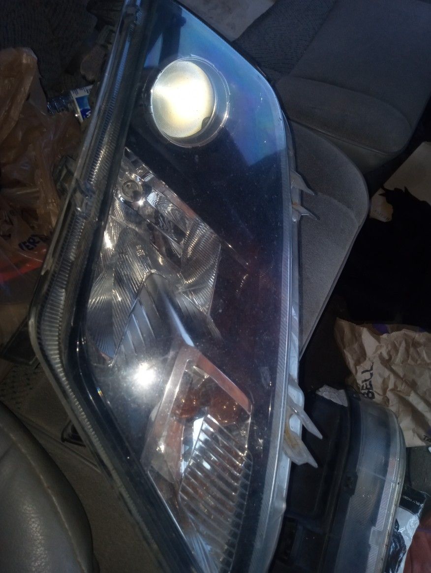Ford Fusion Headlights