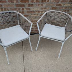 2 Patio Chairs