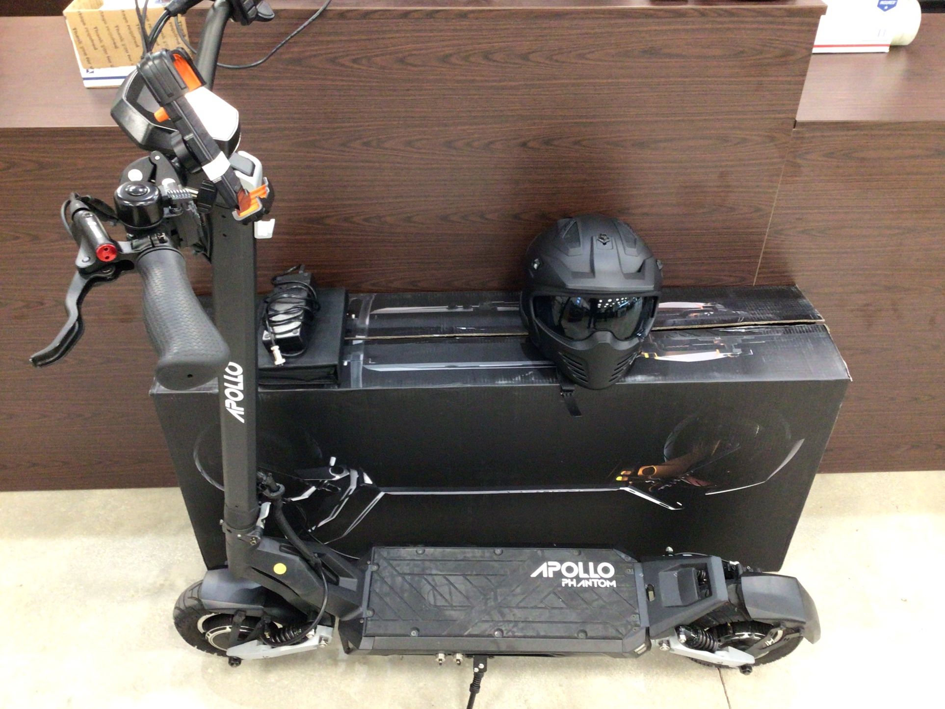 Like New Apollo Phantom V2 52v Scooter