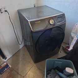 SAMSUNG Gas Dryer 200$