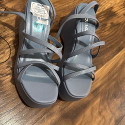Sandal 
