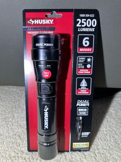 HUSKY RECHARGEABLE FOCUSING FLASHLIGHT