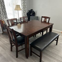 Dining Table, 4 Chairs + Bench Seat