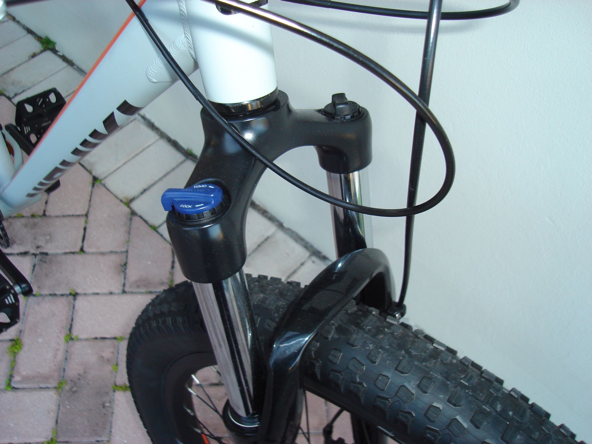 nishiki colorado 27.5 plus