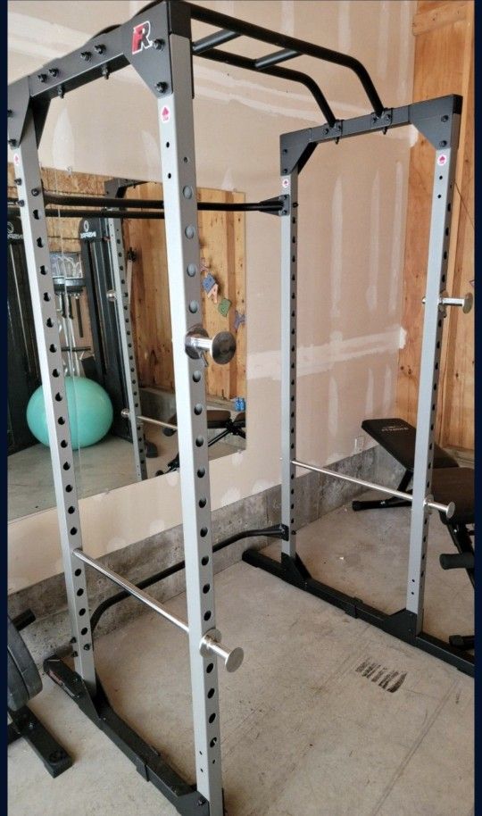 Full Squat Rack, Pull Up Bar, J_Hooks And Safety Bars