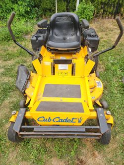 Cub Cadet Zero Turn Riding Mower 44"