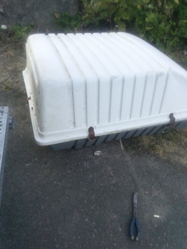 Cargo Box/ Rooftop Luggage