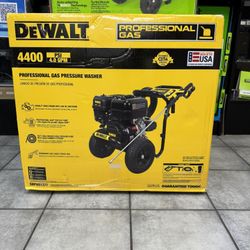 Dewalt Professional Pressure Washer Gas 