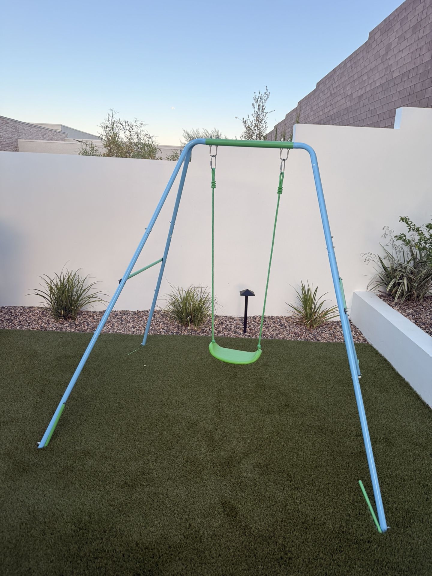 Kids Swing Set