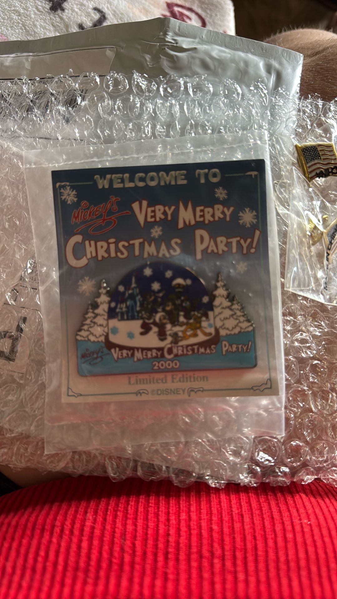 Mickey’s very Merry Christmas pin