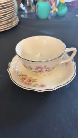 Homer Laughlin Coffee/Tea Cups (8) and (2) Saucers