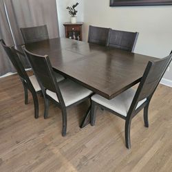 7 piece dining set Bayside table, Macy's chairs 80×40, 62x40
