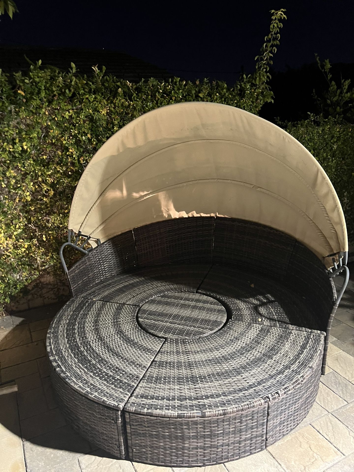 Poolside Furniture - Lounge chairs, Daybed And Umbrella