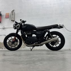 2017 Triumph Street Twin 900cc Bonneville Engine