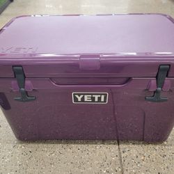 Yeti Tundra 45 Cooler