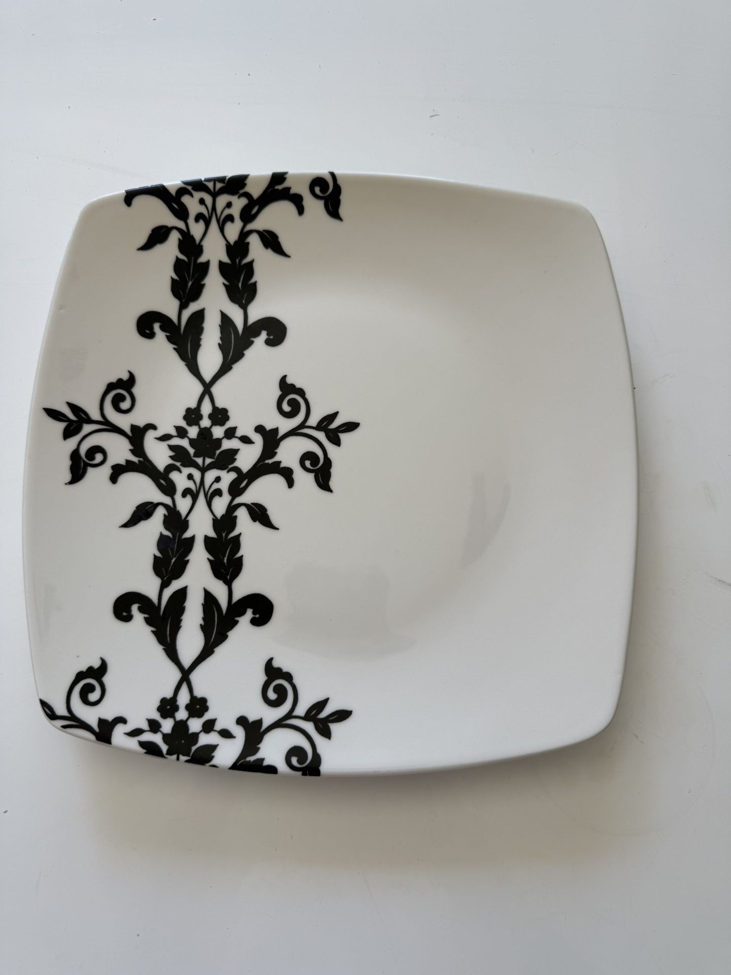 Set Of 5 Dinner plates