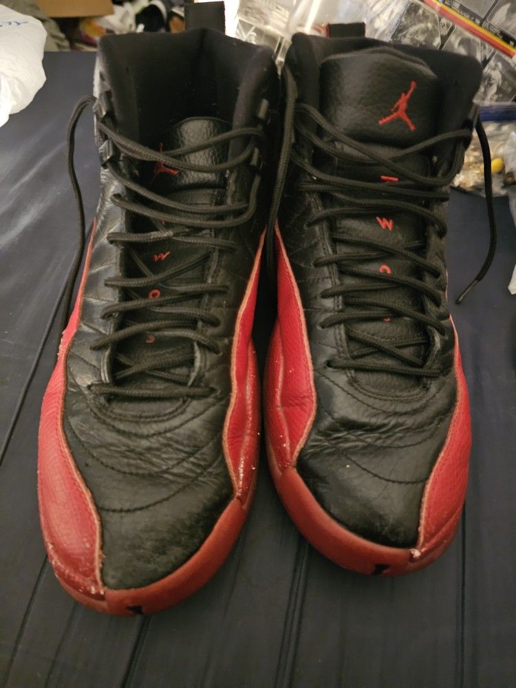Size 9.5 - Jordan 12 Retro Mid Flu Game