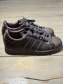 Preowned 2000’s Adidas Men’s Brown leather superstar Sneakers size 6.5